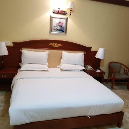 Rising Sun Hotel Dar-es-Salaam Eksteriør bilde